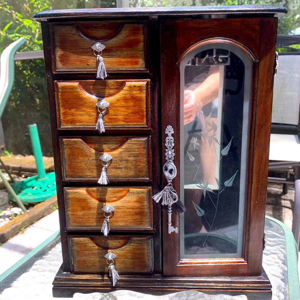 Vintage Jewelry Box